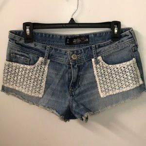 Vintage Hollister lowrise shorts with lace pockets